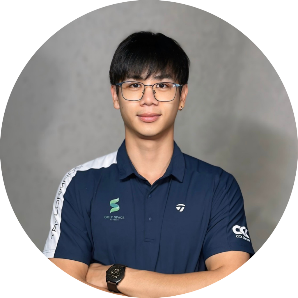 โปรโอเว่น ผู้ฝึกสอนกอล์ฟประจำ Golf Space Academy สาขาสุวรรณภูมิ และ สาขาระยอง